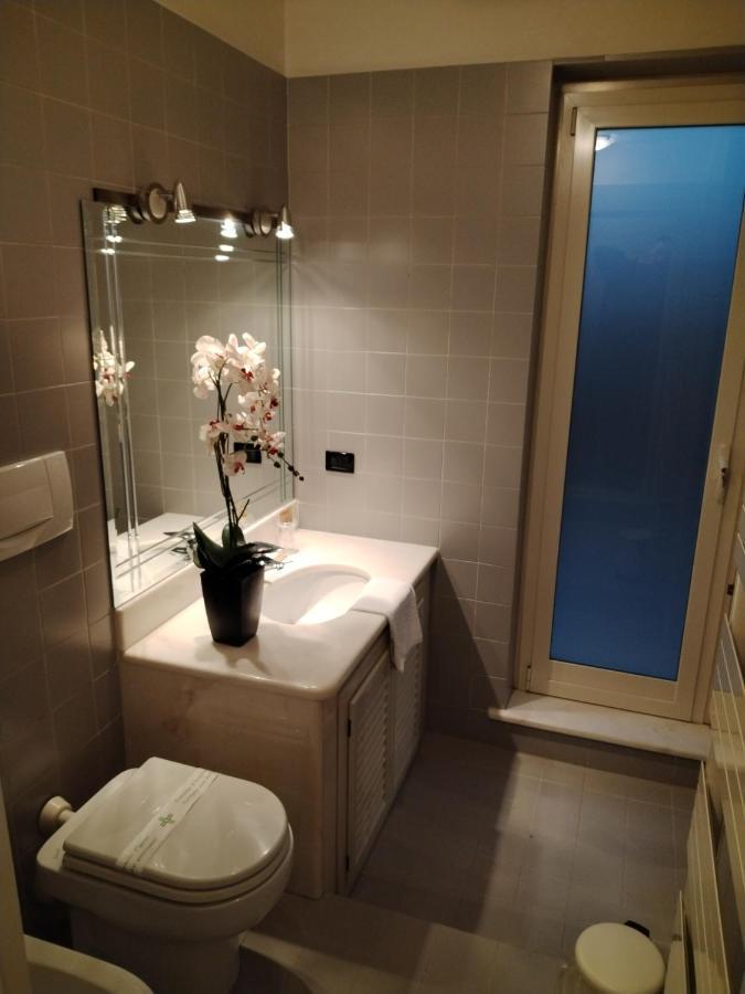 L'Attico Bed and Breakfast Frascati Esterno foto